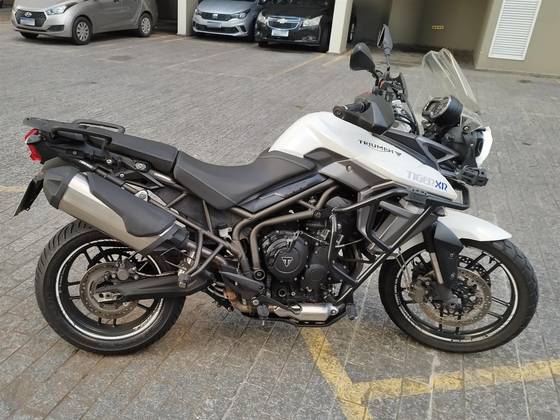 TRIUMPH TIGER 800 XR TRIUMPH TIGER 800 XR